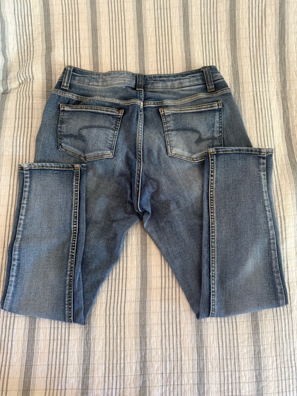 Time & Tru Classic Women's Blue Denim Jeans - Picture 3 of 5